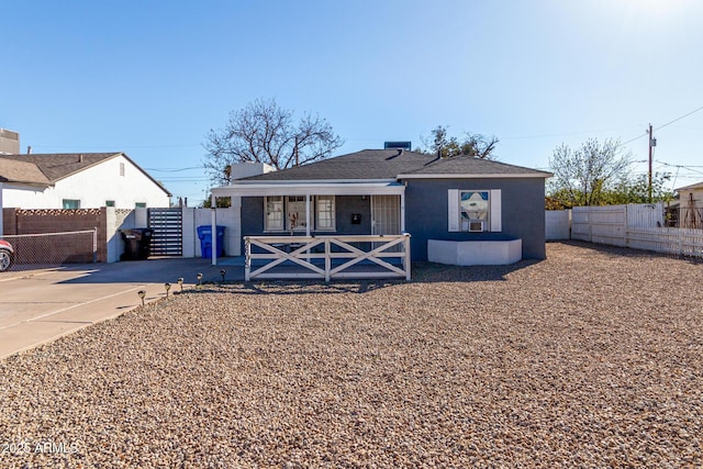 view of front of property