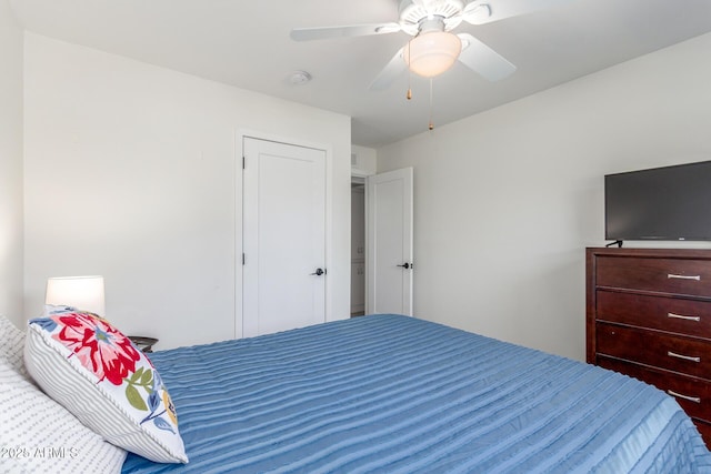 7727 E 4th St, Scottsdale, AZ 85251 - bedroom with ceiling fan