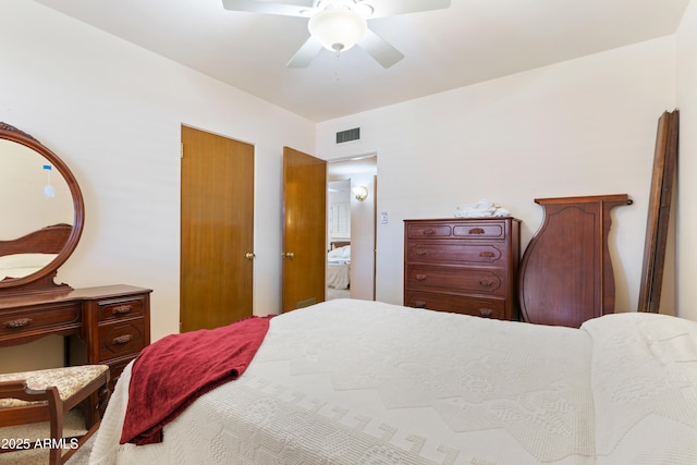 bedroom with ceiling fan