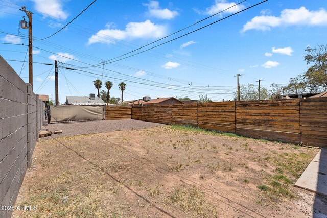1306 E Fillmore St, Phoenix, AZ 85006 - view of fenced backyard