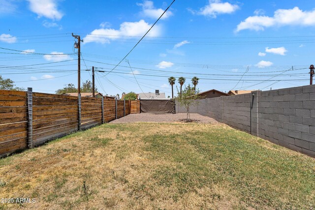 1306 E Fillmore St, Phoenix, AZ 85006 - view of yard