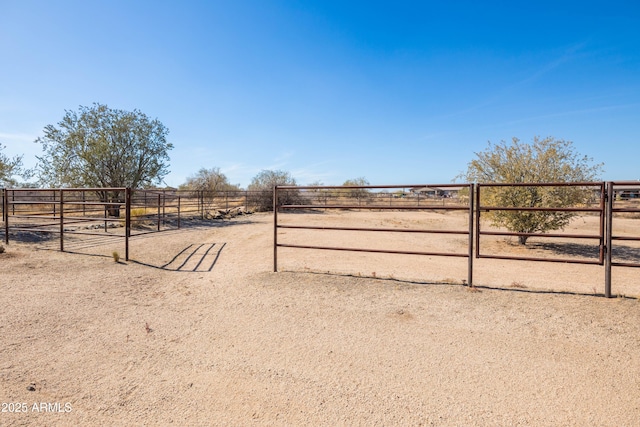 view of yard featuring a rural view