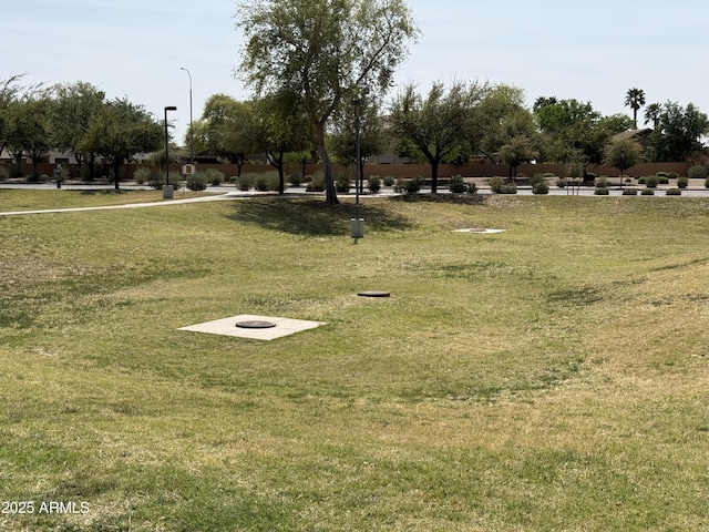 4643 E Cherry Hills Dr, Chandler, AZ 85249 - view of community featuring a lawn