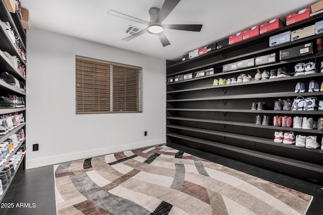 bedroom featuring ceiling fan