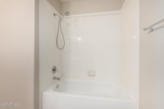 15380 N 100th St Unit 1106, Scottsdale, AZ 85260 - bathroom with shower / washtub combination