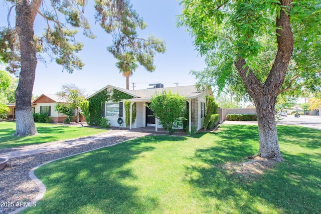 1006 S Una Ave, Tempe, AZ 85281 - view of front of house featuring a front yard