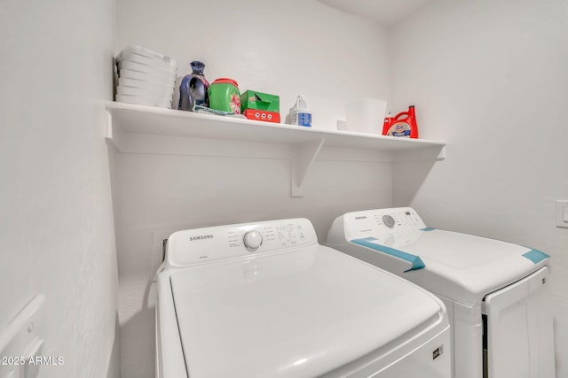 25787 W Allen St, Buckeye, AZ 85326 - laundry room with washer and dryer