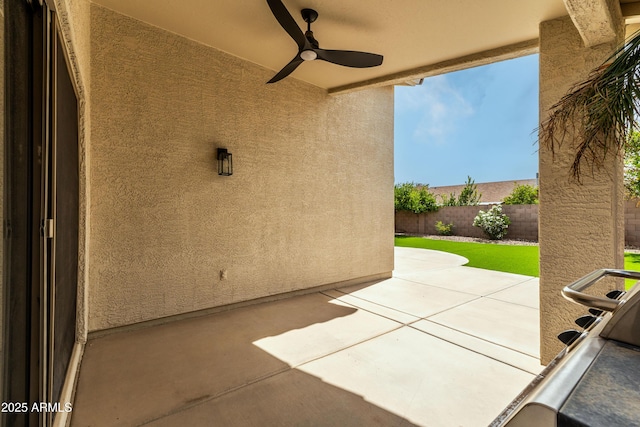 16424 S 46th Way, Phoenix, AZ 85048 - fenced backyard with ceiling fan and a patio area