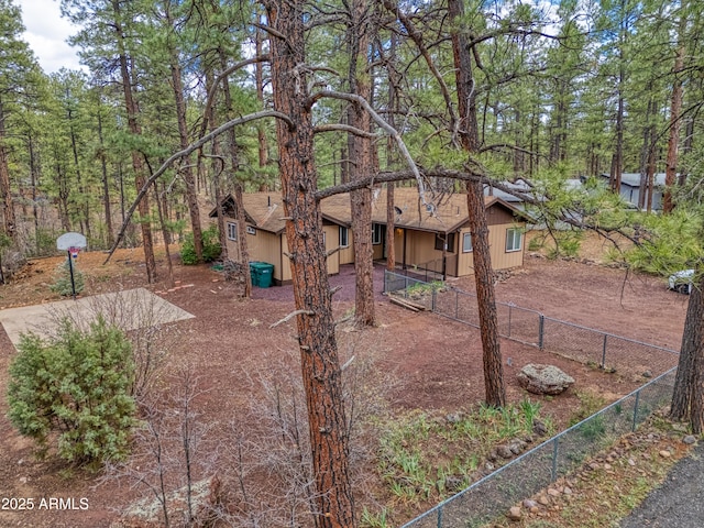 281 S 31st Dr, Show Low, AZ 85901 - view of yard featuring driveway