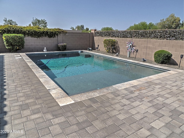21696 E Arroyo Verde Dr, Queen Creek, AZ 85142 - view of swimming pool featuring a fenced backyard, a fenced in pool, and a patio