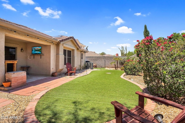 1314 S Bridgegate Dr, Gilbert, AZ 85296 - view of yard with a patio and cooling unit