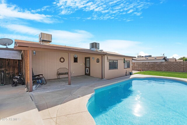 1604 W Kerry Ln, Phoenix, AZ 85027 - view of swimming pool featuring a patio area, central air condition unit, a fenced in pool, and fence