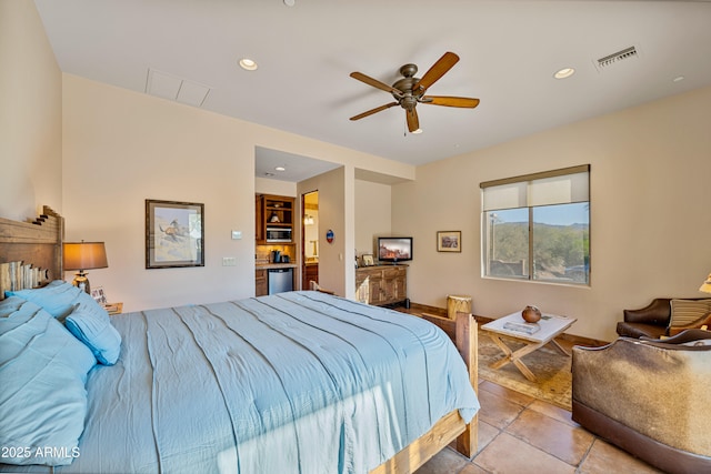 bedroom with ceiling fan