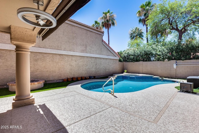 11217 E Laurel Ln, Scottsdale, AZ 85259 - view of pool featuring an in-ground hot tub, a patio area, and a fenced backyard
