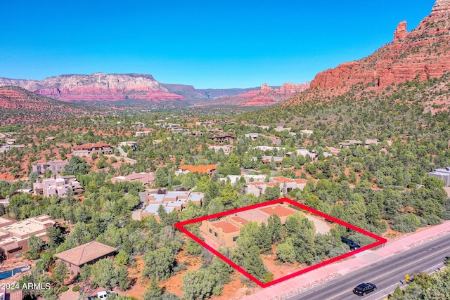 bird's eye view featuring a mountain view