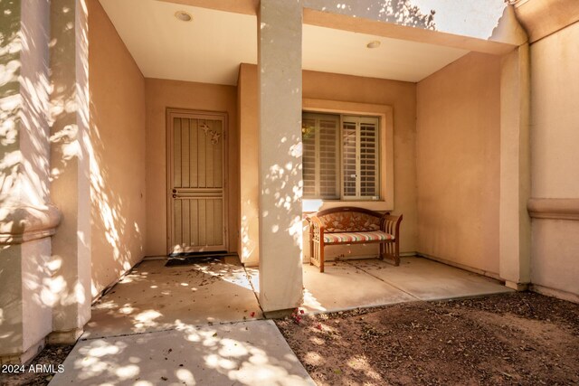 2914 E Gary Way, Phoenix, AZ 85042 - view of exterior entry with stucco siding