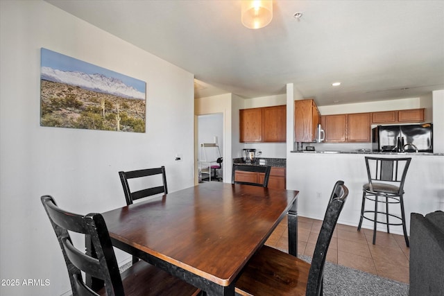 1350 S Greenfield Rd Unit 2133, Mesa, AZ 85206 - tiled dining room with recessed lighting