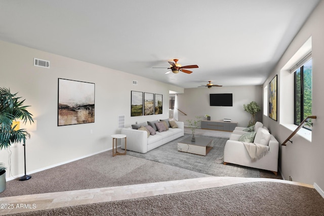 106 N Lariat Way, Payson, AZ 85541 - living area featuring ceiling fan, visible vents, and baseboards