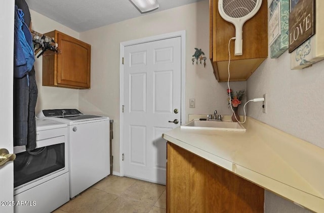106 N Lariat Way, Payson, AZ 85541 - laundry room featuring a sink, light tile patterned floors, cabinet space, and washer and dryer