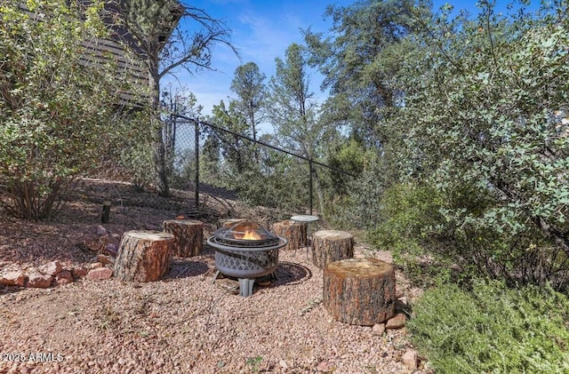 106 N Lariat Way, Payson, AZ 85541 - view of yard with fence and an outdoor fire pit