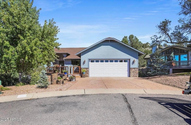 106 N Lariat Way, Payson, AZ 85541 - ranch-style house with a garage, stone siding, and concrete driveway