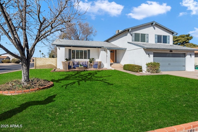 view of front of home with a front lawn