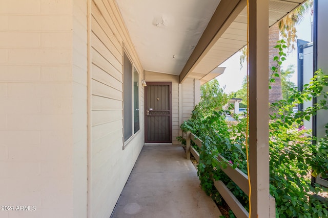 view of entrance to property