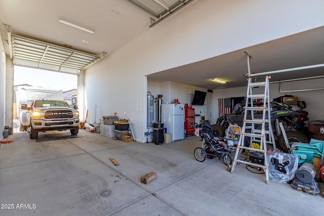 996 W Shannons Way, Coolidge, AZ 85128 - garage featuring freestanding refrigerator