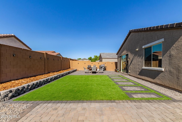 996 W Shannons Way, Coolidge, AZ 85128 - view of yard with a patio