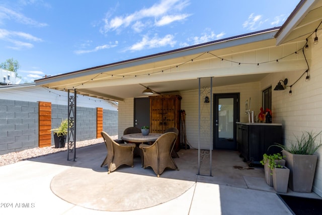 2520 E Flower St, Phoenix, AZ 85016 - view of patio / terrace