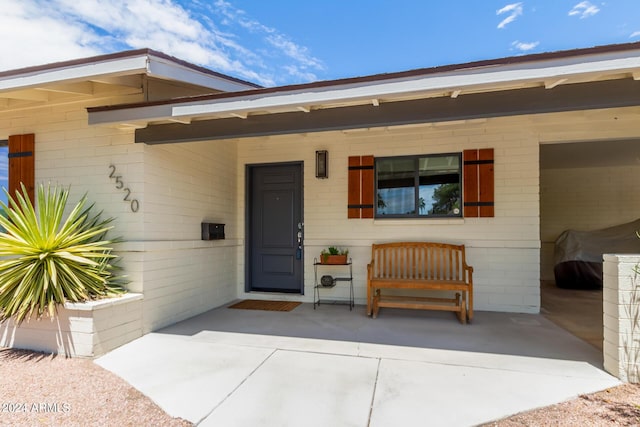 2520 E Flower St, Phoenix, AZ 85016 - property entrance featuring a patio