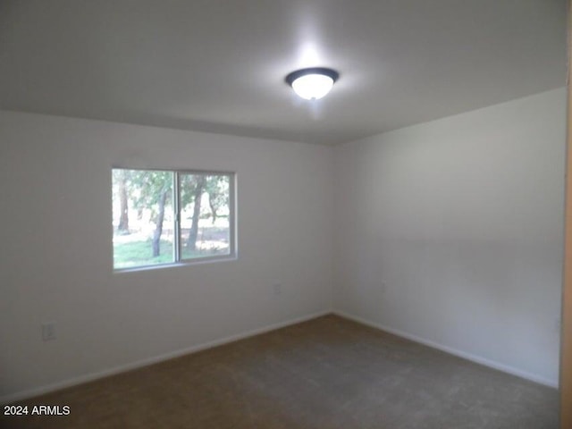 empty room with carpet