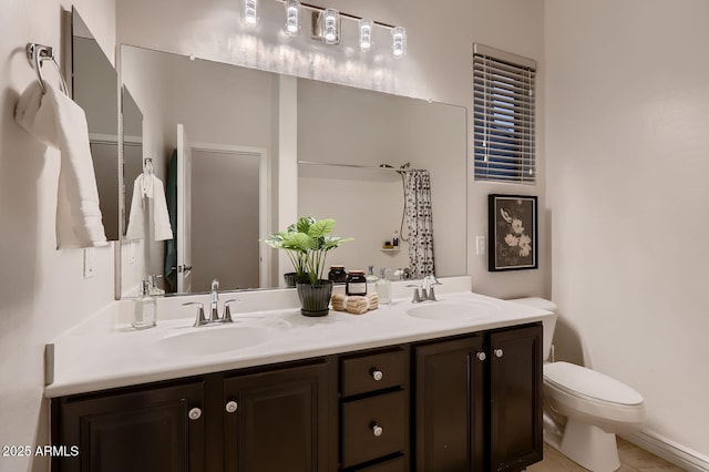 13145 W Whisper Rock Trl, Peoria, AZ 85383 - bathroom with double vanity and curtained shower