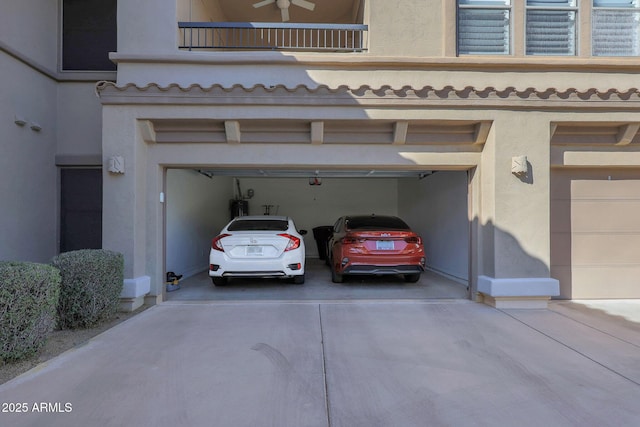 garage featuring ceiling fan