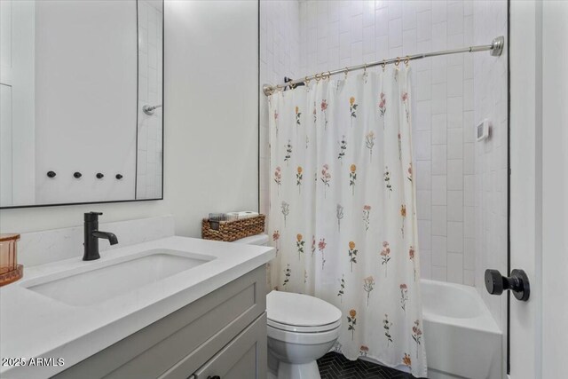 full bath featuring toilet, vanity, and shower / tub combo with curtain