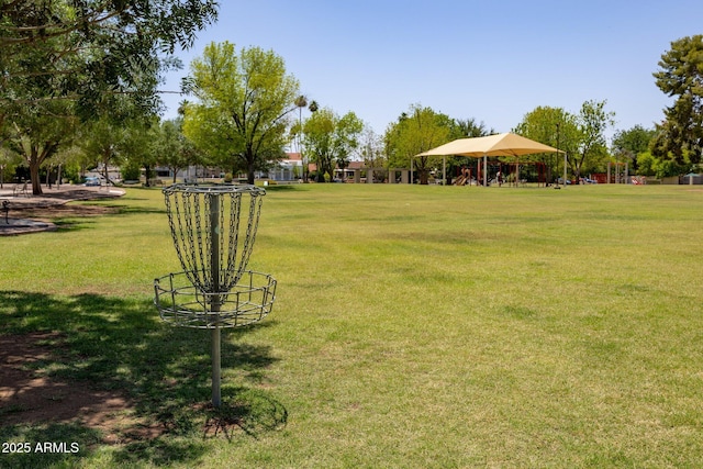 2547 W Naranja Ave, Mesa, AZ 85202 - view of property's community with a yard