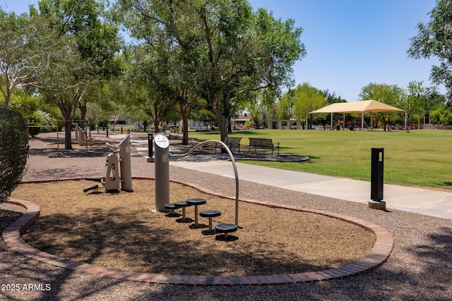 2547 W Naranja Ave, Mesa, AZ 85202 - surrounding community with a lawn and a gazebo