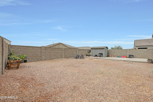 30777 W Whitton Ave, Buckeye, AZ 85396 - fenced backyard featuring a patio