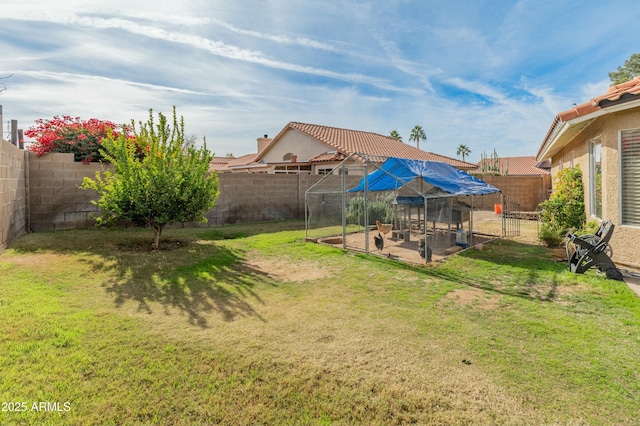 view of yard with a patio