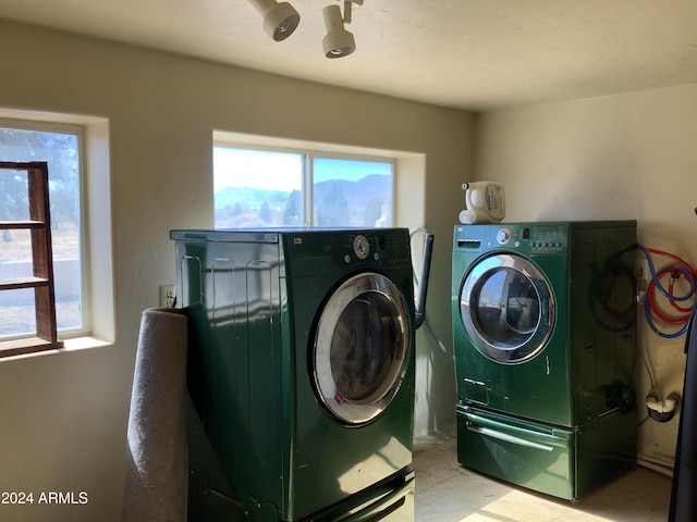 7857 W Winchester Easement, Willcox, AZ 85643 - washroom with washer and dryer and light tile patterned floors
