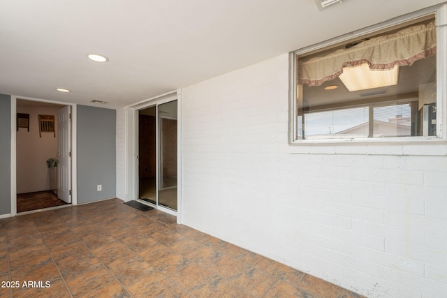 1654 E 2nd St, Mesa, AZ 85203 - empty room with recessed lighting