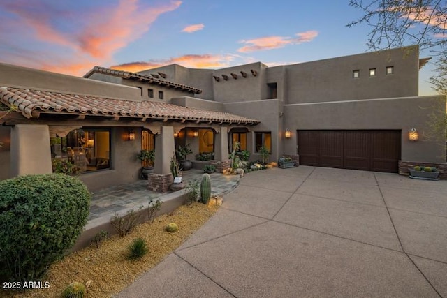 view of front of house featuring a garage