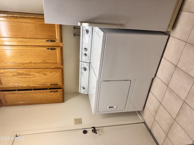 8161 E Keats Ave Unit 376, Mesa, AZ 85209 - laundry area with stacked washing machine and dryer