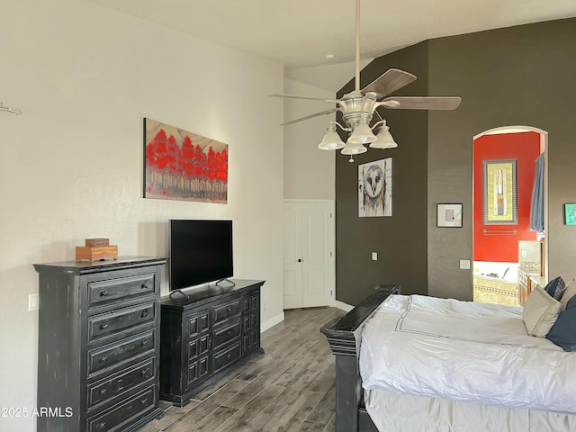 bedroom with dark wood-type flooring and ceiling fan