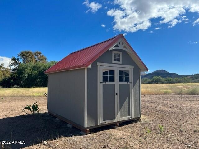 view of outdoor structure