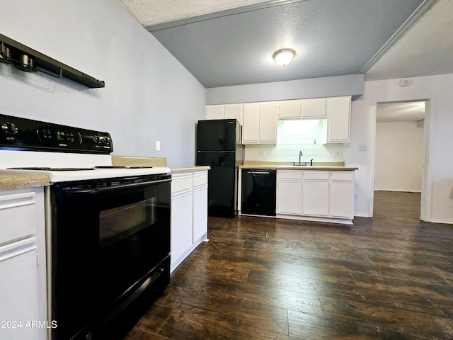 1440 N Idaho Rd Unit 2041, Apache Junction, AZ 85119 - kitchen with black appliances, light countertops, white cabinets, and dark wood-style flooring