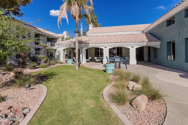 1100 N Priest Dr Unit 2145, Chandler, AZ 85226 - view of yard with a patio area and fence