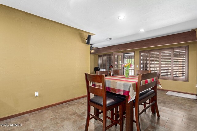 dining area featuring recessed lighting, visible vents, ceiling fan, and baseboards