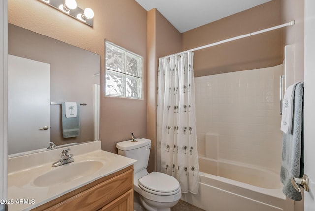 full bathroom featuring shower / bathtub combination with curtain, toilet, and vanity