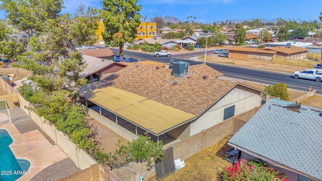 bird's eye view with a residential view